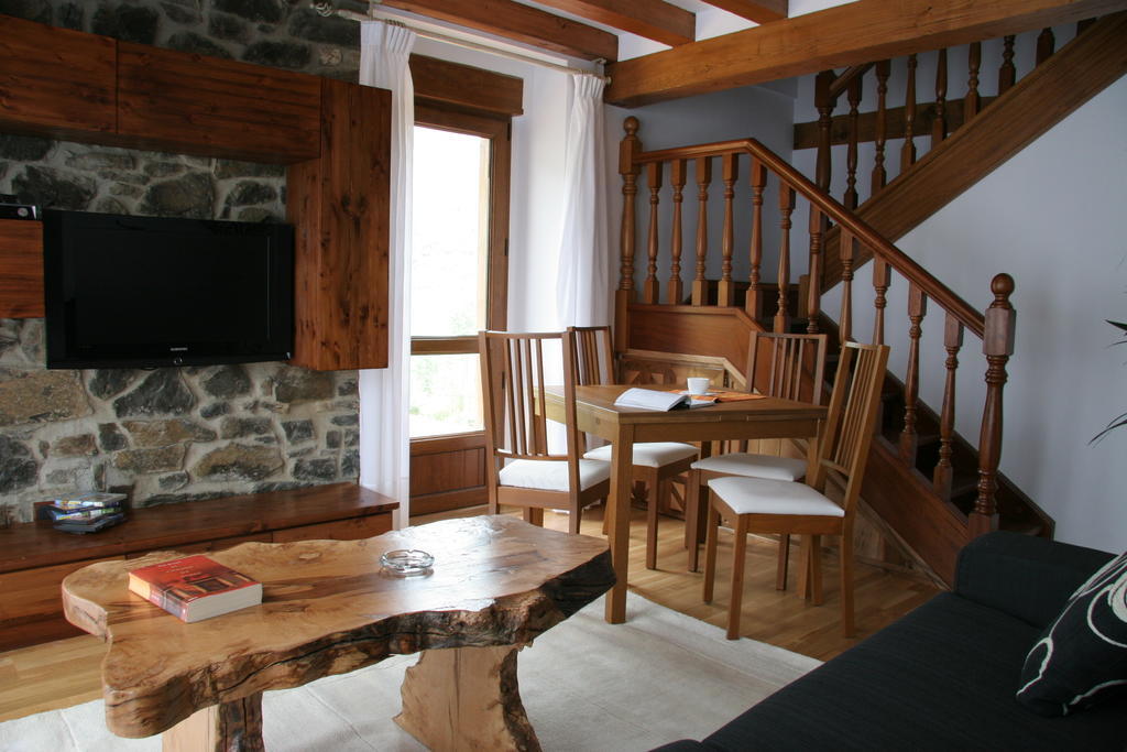 Apartamentos Spa Cantabria Infinita Cillorigo de Liebana Номер фото