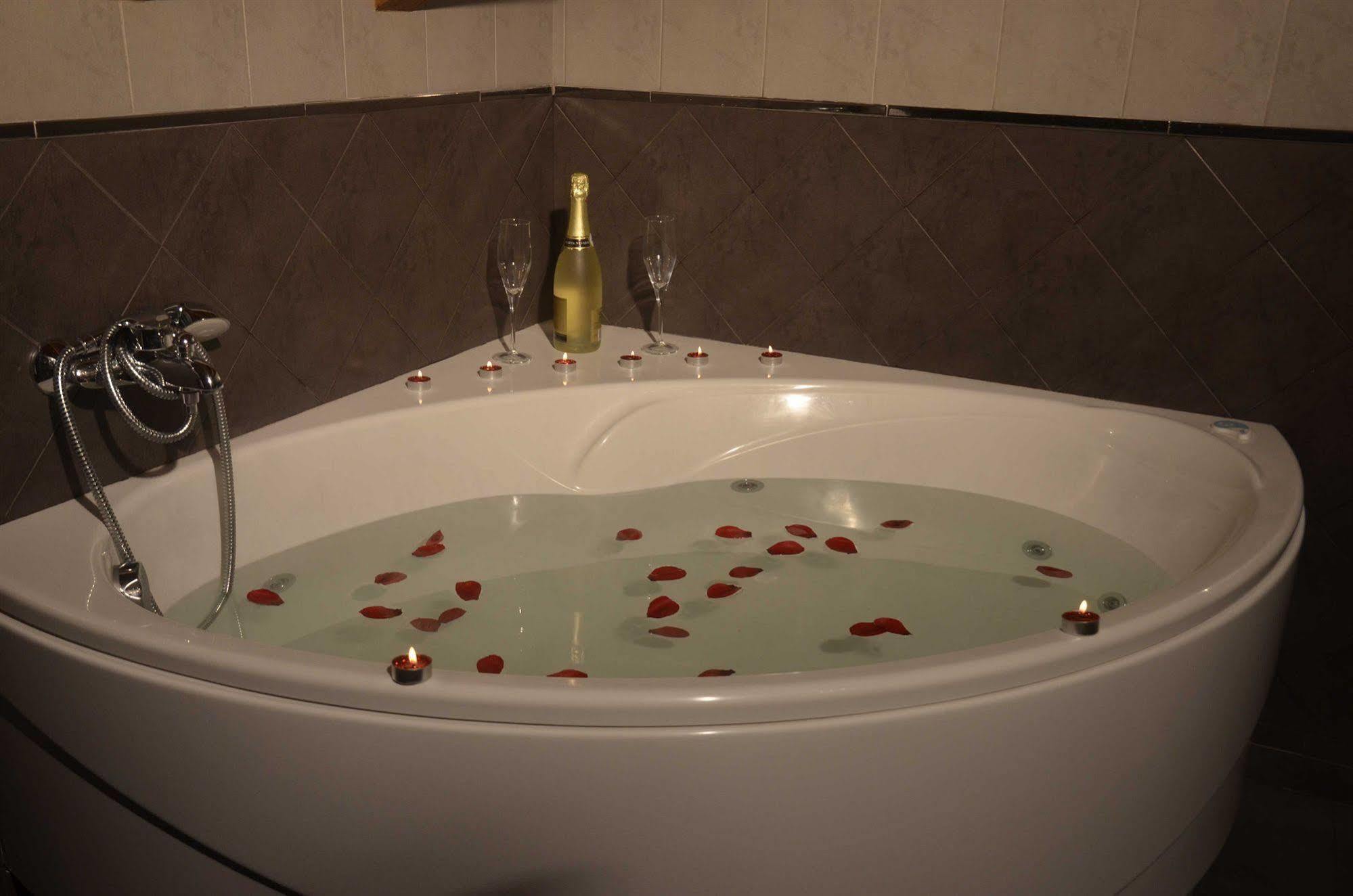 Apartamentos Spa Cantabria Infinita Cillorigo de Liebana Екстер'єр фото