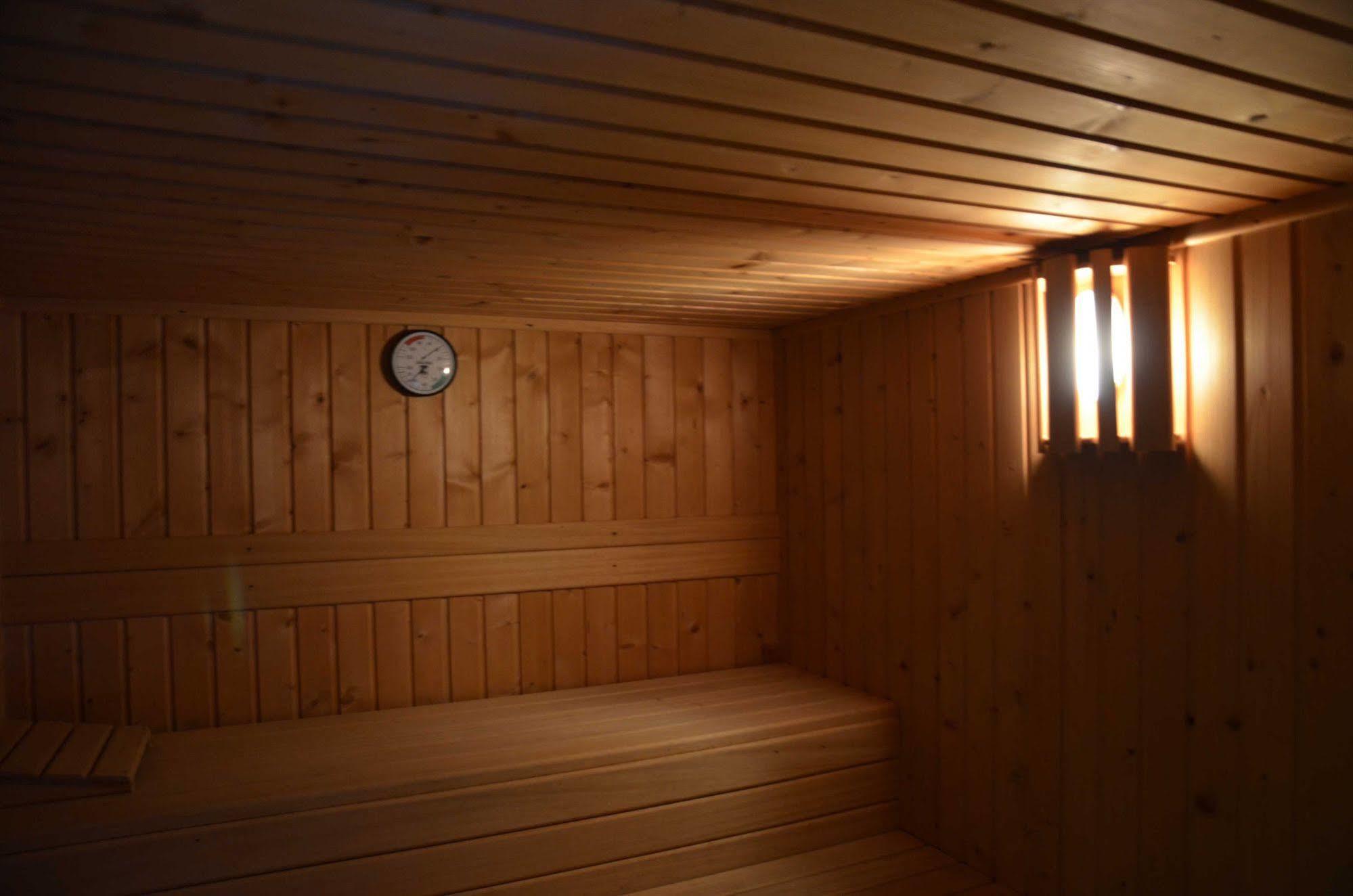 Apartamentos Spa Cantabria Infinita Cillorigo de Liebana Екстер'єр фото